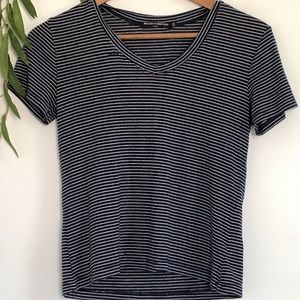 Brandy Melville super soft stripped tee!